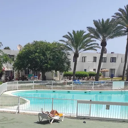 Πανσιόν Playa Centro 8 *
